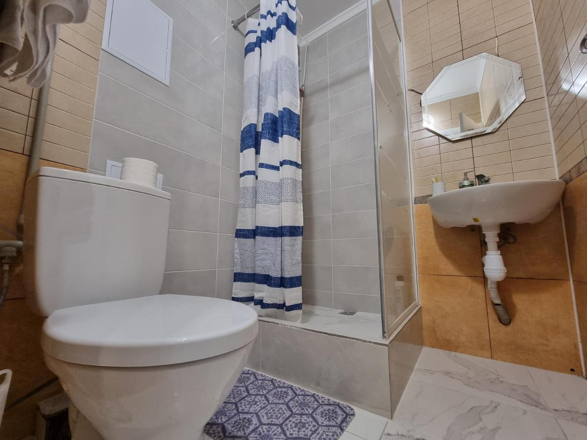 Apartamento Pobedy Flat Kiev Exterior foto